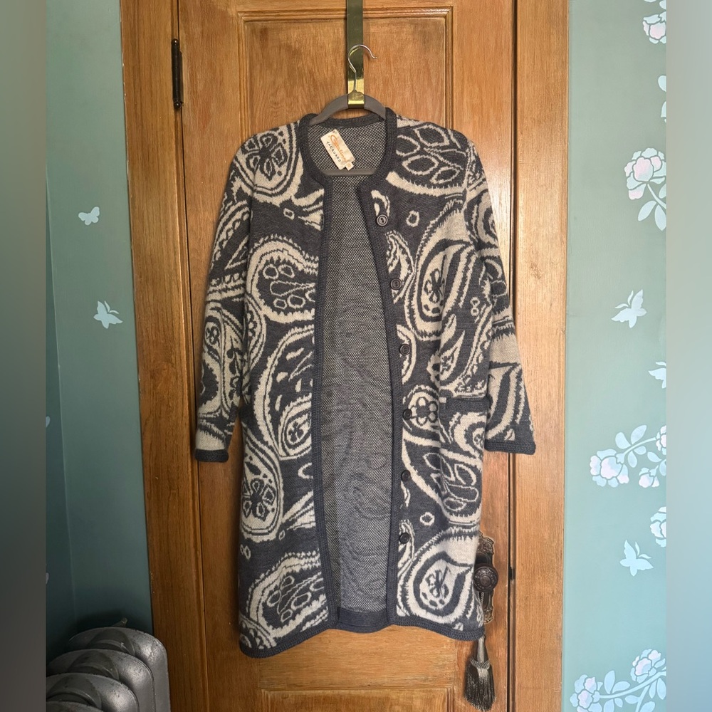 Vintage paisley thick long line cardigan